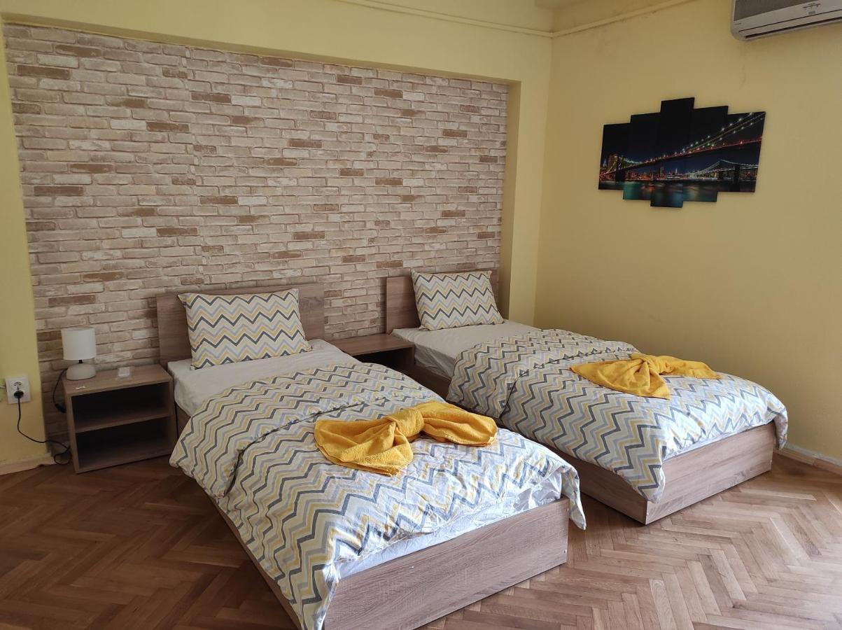 Стаи За Гости Дна Shumen Exteriör bild